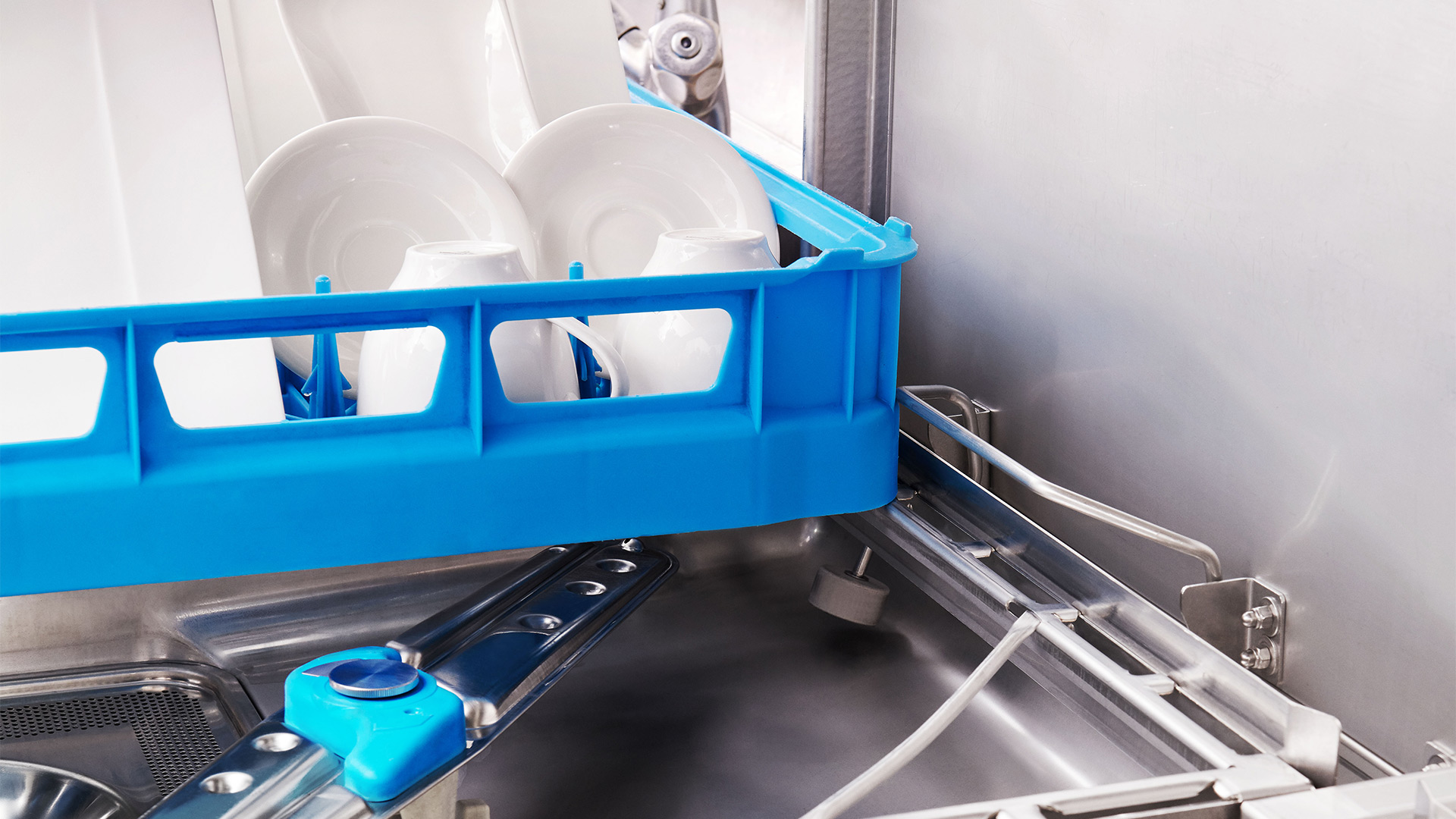 新たな基準を打ち立てる、フードタイプの食器洗浄機 - MEIKO 新たな基準を打ち立てる、フードタイプの食器洗浄機 - MEIKO