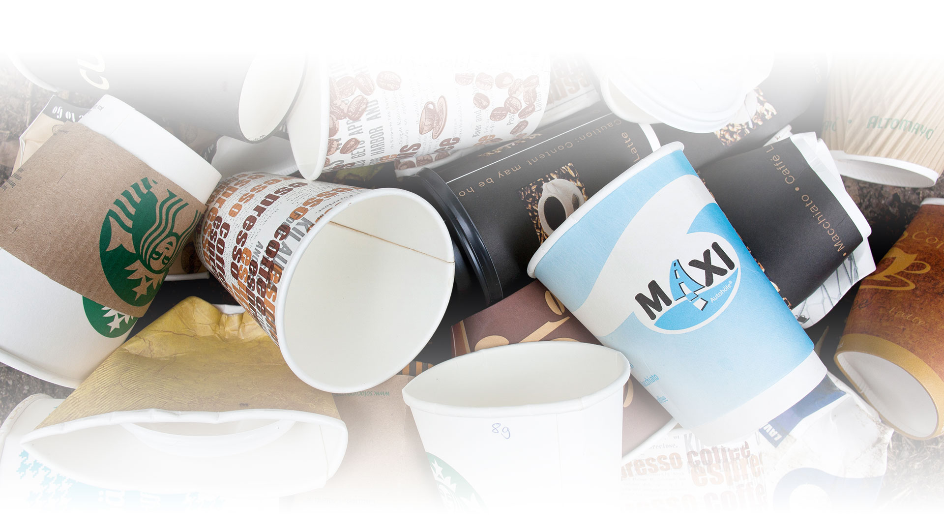 Cup heap Cup and more Cup and more returnable cups