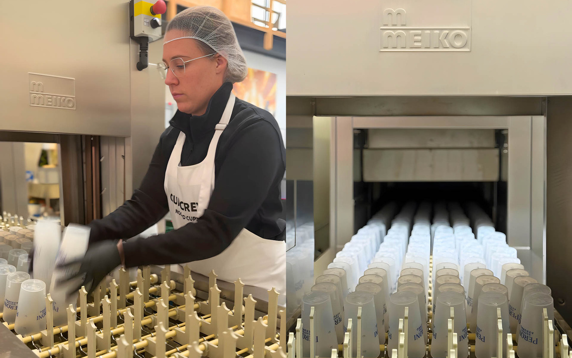 Mariska en de M-iQ cupwasmachine in actie