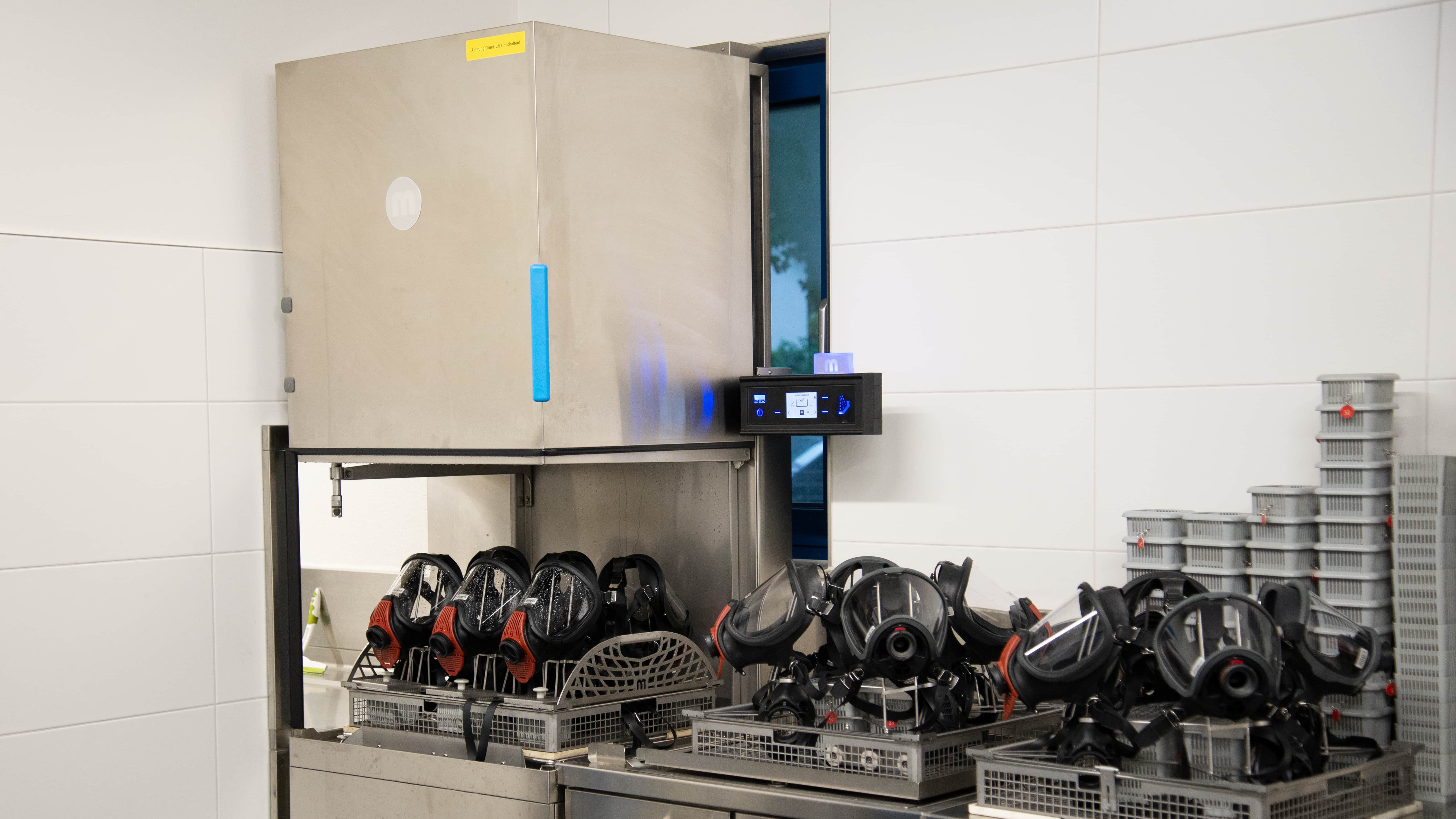 MEIKO TopClean H zur Schwarz-Weiß-Trennung MEIKO TopClean H zur Schwarz-Weiß-Trennung