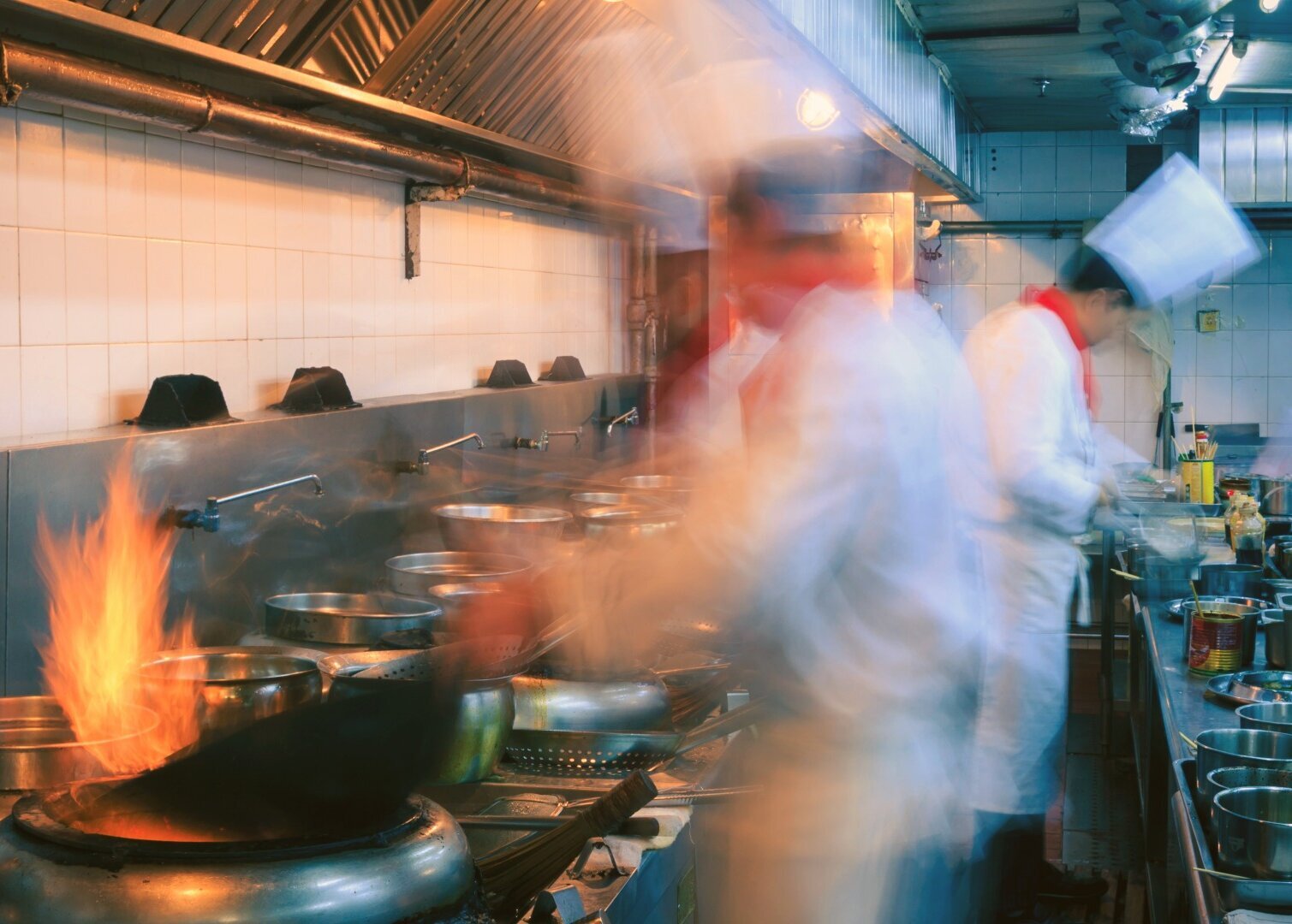 Cooking scenario in Asian restaurant kitchens Cooking scenario in Asian restaurant kitchens