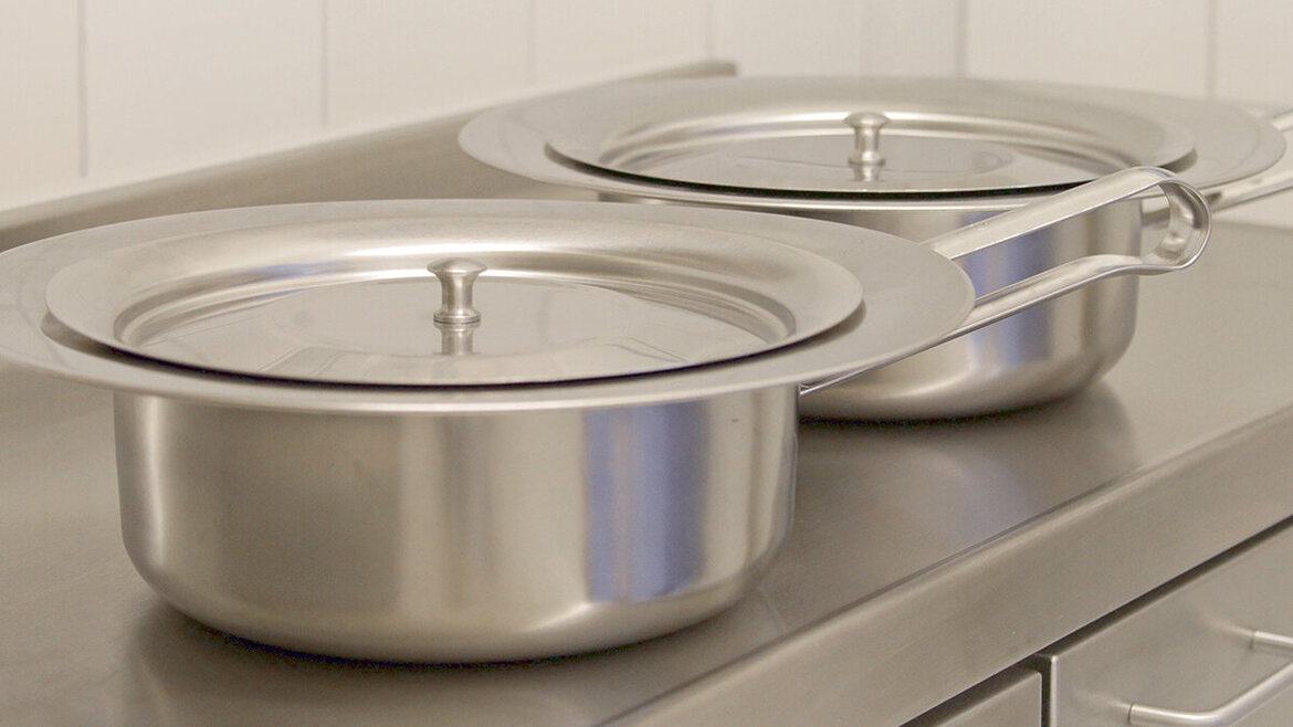 Bedpans ready to be washed Bedpans ready to be washed