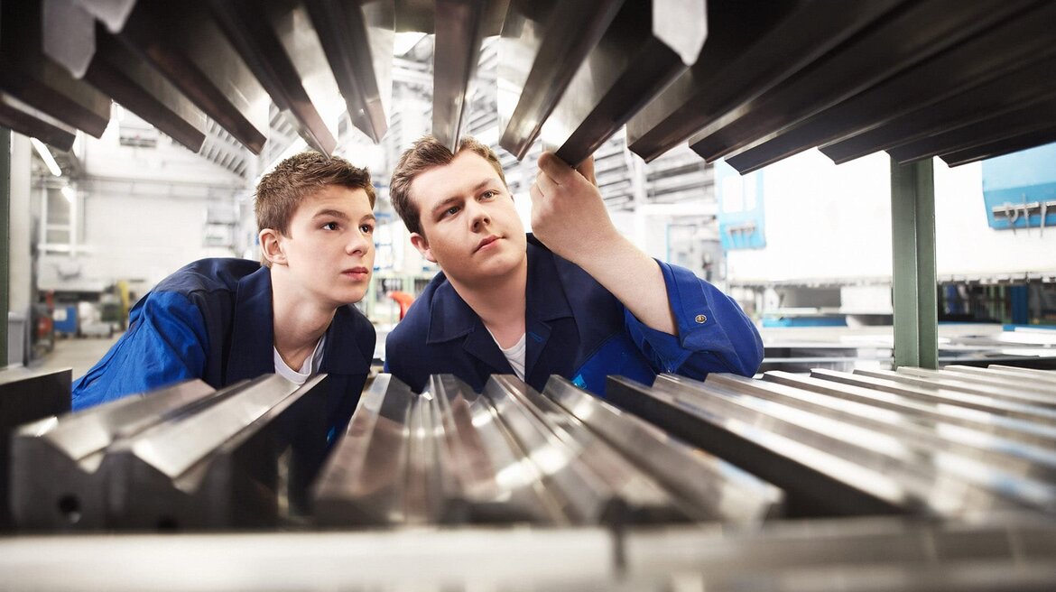 Maschinen- und Anlagenführer (m/w) Ausbildung - Maschinen-und Anlagenführer (m/w)