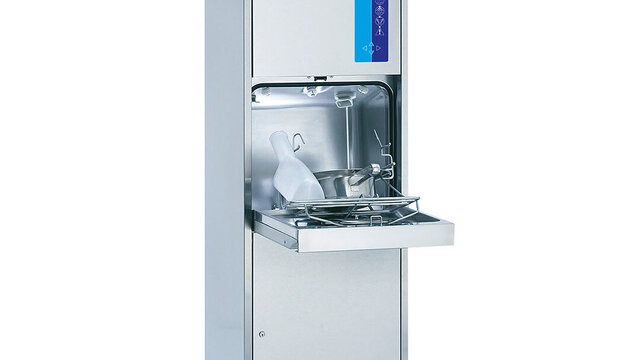 Cleaining of bedpans TopLine