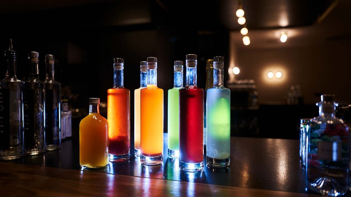 Tin tin bar e le sue bottiglie