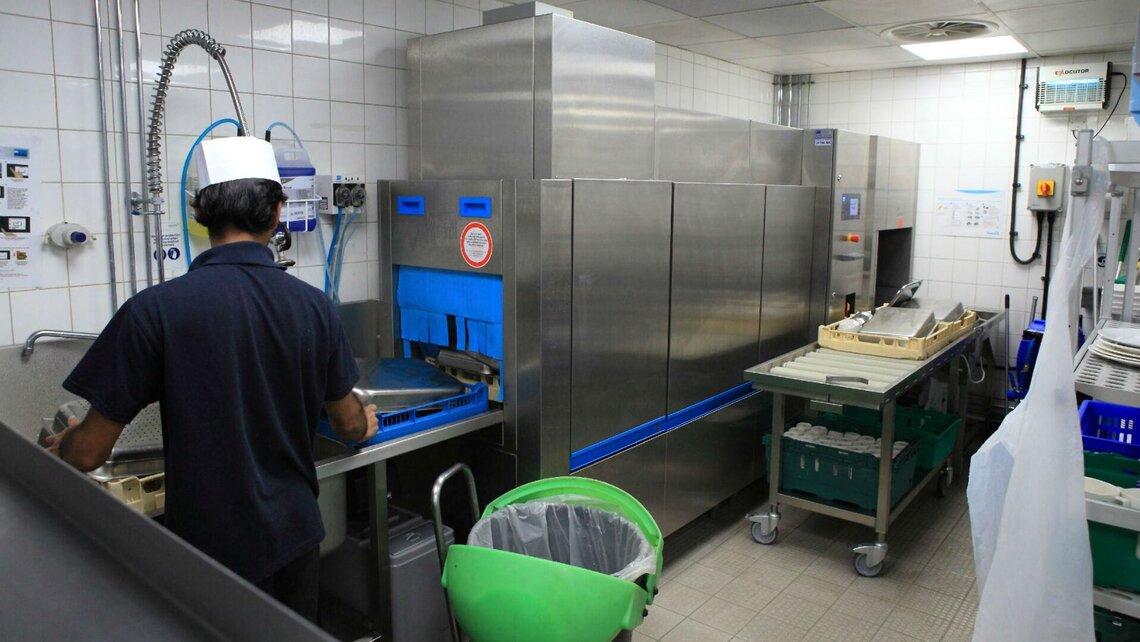 Košový průchozí přístroj M-iQ Korbtransportmaschine