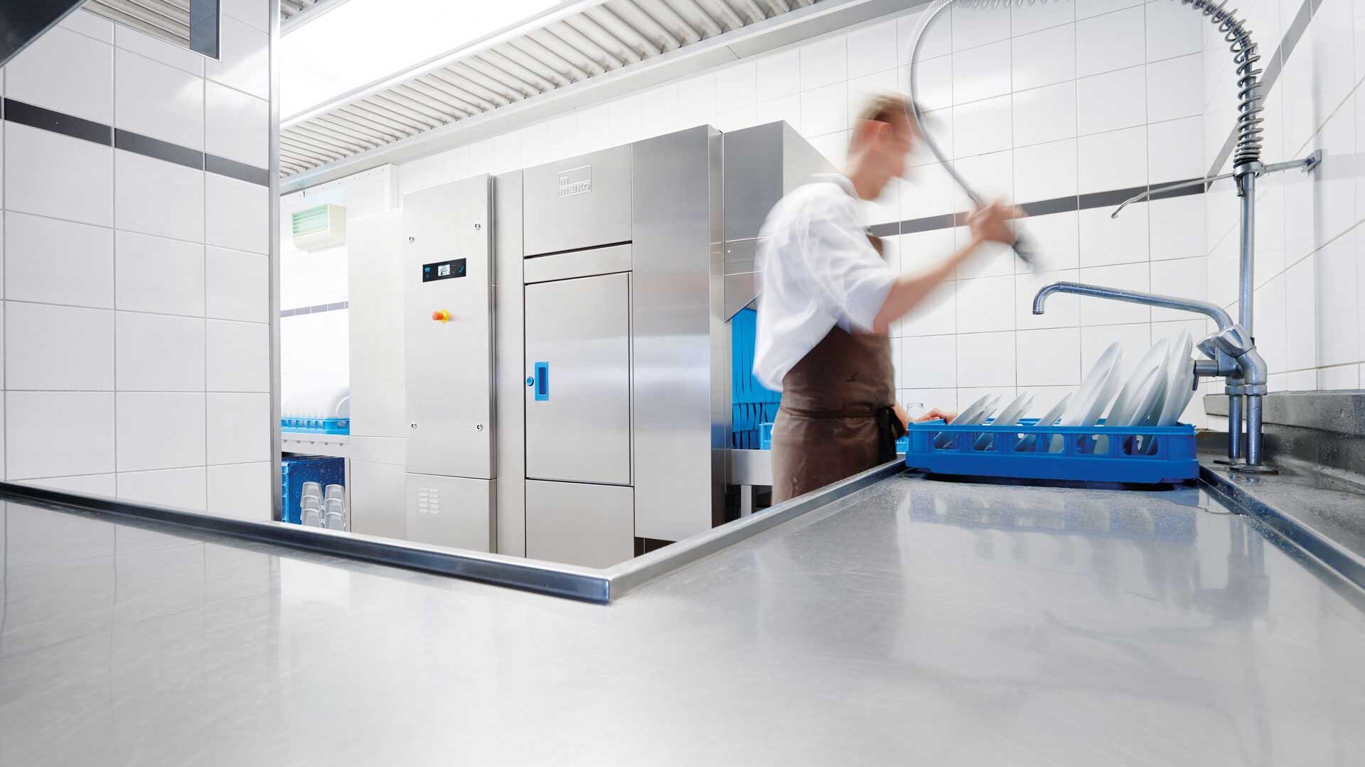 Professional dishwasher Professional dishwasher