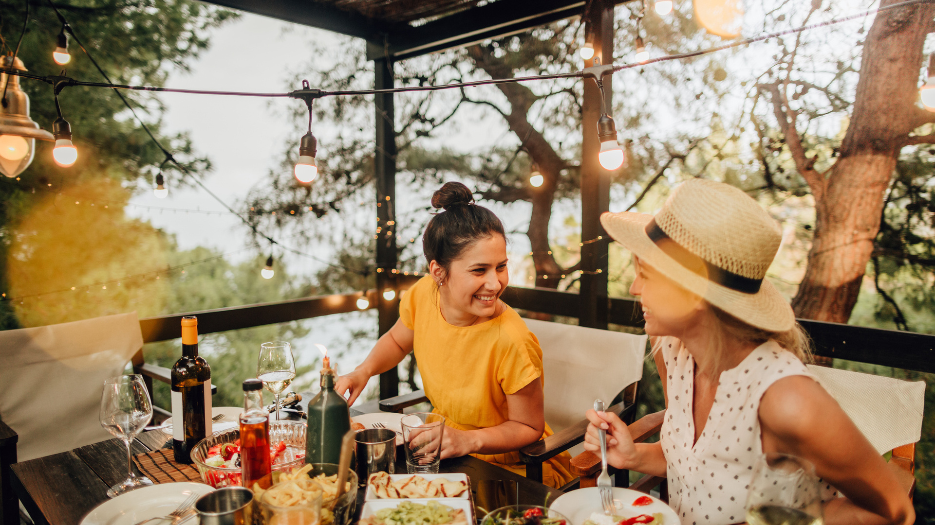 Sezonowe menu lato 2025: świeże lokalne składniki w gastronomii