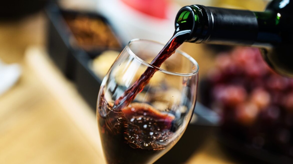 Jak podawać wino?