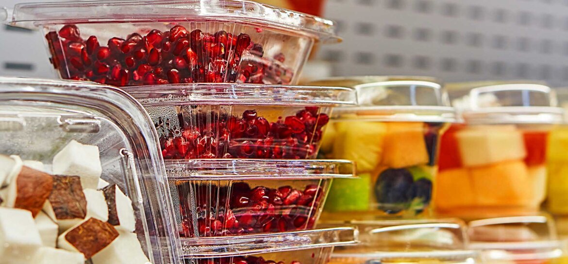 Fruit packed in plastic boxes Fruit packed in plastic boxes