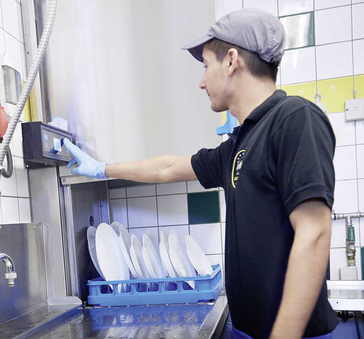 Correct dosage of detergents saves costs and protects the environment Correct dosage of detergents saves costs and protects the environment