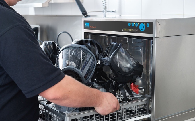 Cleaning and disinfection of respiratory protective equipment in the TopClean M Cleaning and disinfection of respiratory protective equipment in the TopClean M is approved by leading BA mask manufacturers