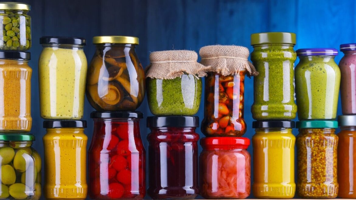 Delikatesy przy lokalu gastronomicznym