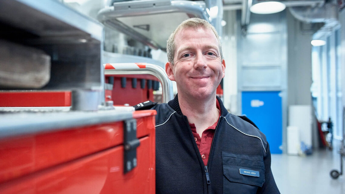 Niklaus Lerch, Dienstgruppenchef der Werkfeuerwehr bei Roche ist zufrieden mit TopClean M.